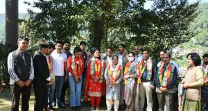 Mandi उपचुनाव में भाजपा छोड़ कांग्रेश में हुए शामिल