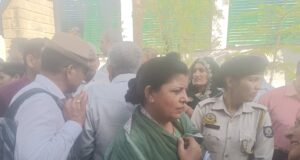 कमलेश कुमारी मुख्यमंत्री की धर्मपत्नी भी लोगों की समस्याओं को हल करवाने में आगे