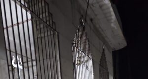 बाबा बालक नाथ चरण पादुका में लगी स्टील की ग्रिल का नहीं कराया मंदिर प्रशासन ने कार्य,फिर कौन कर गया और !